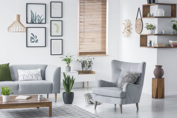 Cost of Wall Decor Hanging in Arlington Heights